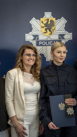 Ślubowanie, medale, odznaczenia i wyróżnienia. 86 nowych policjantów w szeregach pomorskiej Policji