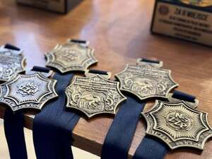 Policyjny turniej piłkarski w Tczewie. Sport, rywalizacja i pomoc w jednym