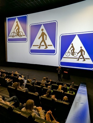 Ruch drogowy w kinie – niezwykła lekcja o bezpieczeństwie