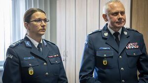 W ramach decyzji kadrowych na stanowisko Naczelnika Wydziału Doboru i Szkolenia Komendy Wojewódzkiej Policji w Gdańsku powołana została podinsp. Ewa Sawicka, dotychczas pełniąca funkcję Zastępcy Naczelnika Wydziału Kadr. Stanowisko Zastępcy Naczelnika Wydziału Kadr objął podinsp. Jerzy Ostapowicz, wcześniej ekspert Zespołu Dyscyplinarnego tego wydziału. Jednocześnie pełnienie obowiązków służbowych na stanowisku Zastępcy Naczelnika Wydziału Wywiadu Kryminalnego powierzono podinsp. Andrzejowi Kleinowskiemu, dotychczas kierownikowi Sekcji Analizy Kryminalnej.