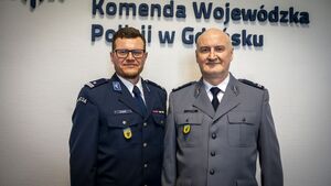 W ramach decyzji kadrowych na stanowisko Naczelnika Wydziału Doboru i Szkolenia Komendy Wojewódzkiej Policji w Gdańsku powołana została podinsp. Ewa Sawicka, dotychczas pełniąca funkcję Zastępcy Naczelnika Wydziału Kadr. Stanowisko Zastępcy Naczelnika Wydziału Kadr objął podinsp. Jerzy Ostapowicz, wcześniej ekspert Zespołu Dyscyplinarnego tego wydziału. Jednocześnie pełnienie obowiązków służbowych na stanowisku Zastępcy Naczelnika Wydziału Wywiadu Kryminalnego powierzono podinsp. Andrzejowi Kleinowskiemu, dotychczas kierownikowi Sekcji Analizy Kryminalnej.