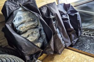 Skuteczne działania chojnickich policjantów i CBŚP. Ponad 33 kg narkotyków wyeliminowane z rynku.
