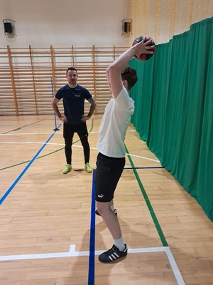 Pierwszy egzamin sprawnościowy na policjanta w Kościerzynie