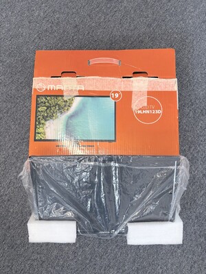 Zdjęcia przedstawiają przedmioty zabezpieczone w sprawie.