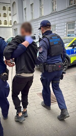 Trzy osoby zatrzymane za oszustwo metodą „na policjanta”