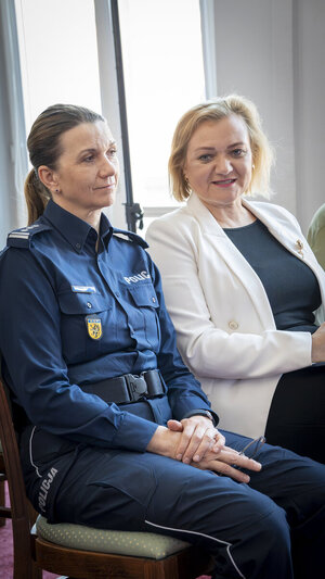 Zdjęcie przedstawia uczestników konferencji.