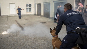 Policjanci uczestniczyli w Nocy Otwartych Sądów
