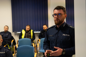 Szkolenie z zakresu obsługi RMP oraz VR na sali dydaktycznej