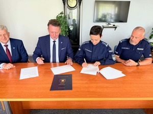 Kolejne wsparcie samorządów na budowę nowej komendy w Kościerzynie