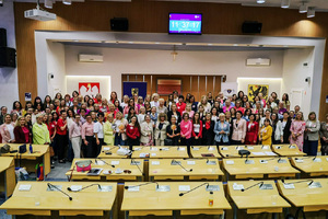 Fundacja Women in Law, Pomorska Rada ds. Kobiet oraz Samorząd Województwa Pomorskiego zorganizowali konferencję  pod wymowną nazwą „Słoneczko, zrób mi kawę” – o prawach kobiet i równości w życiu zawodowym. Wydarzenie odbyło się 18 czerwca w Urzędzie Marszałkowskim Województwa Pomorskiego w Gdańsku.
