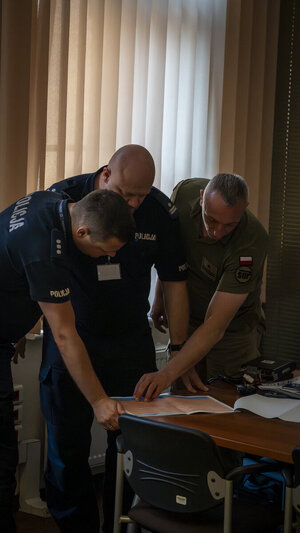 Policjanci zabezpieczali Konferencję na rzecz Odbudowy Ukrainy.
