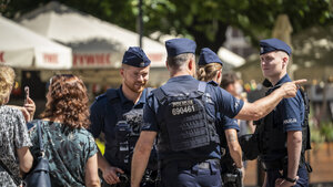 Policjanci zabezpieczali Konferencję na rzecz Odbudowy Ukrainy.