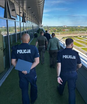 Policjanci zabezpieczali Konferencję na rzecz Odbudowy Ukrainy.
