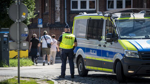 Policjanci zabezpieczali Konferencję na rzecz Odbudowy Ukrainy.