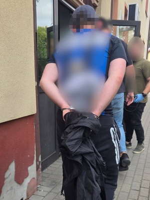 Kryminalni znaleźli u 18-latka znaczne ilości narkotyków.