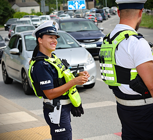 Pomorscy policjanci podsumowali sezon letni w 2026 roku.