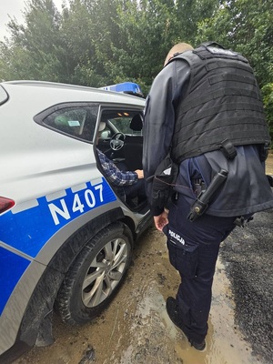 Policjanci odnaleźli 81-letniego grzybiarza.