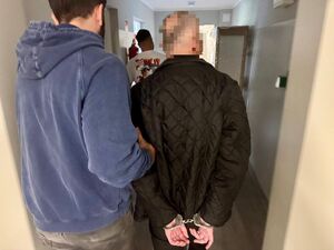Zaatakowali pracowników służby zdrowia. Skończyli z zarzutami i policyjnym dozorem.