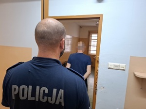 Kryminalni odzyskali narzędzia pochodzące z kradzieży z włamaniem i zatrzymali podejrzewanego o to przestępstwo.
Nazwa