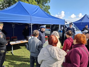 Policjanci uczestniczyli w „Srebrnych manewrach”.