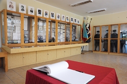 zdjęcie sali historii i tradycji komendy wojewódzkiej policji w gdańsku