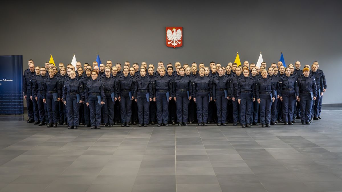 Ślubowanie nowo przyjętych policjantów i uroczyste obchody Narodowego Święta Niepodległości